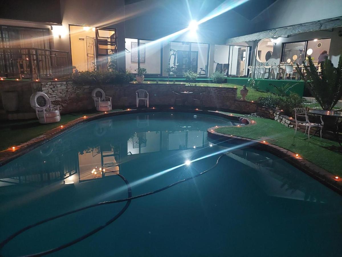 Muco Guest House Johannesburg Buitenkant foto