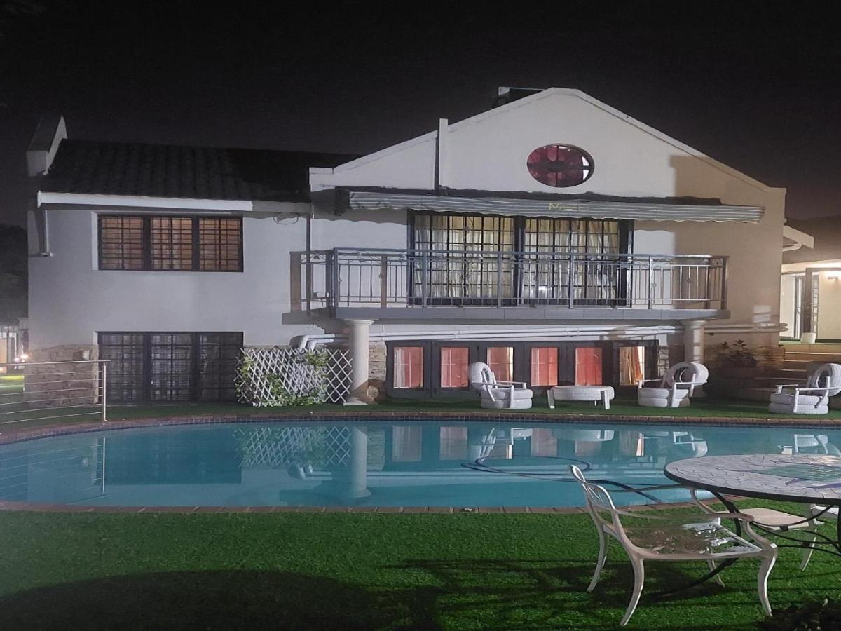 Muco Guest House Johannesburg Buitenkant foto
